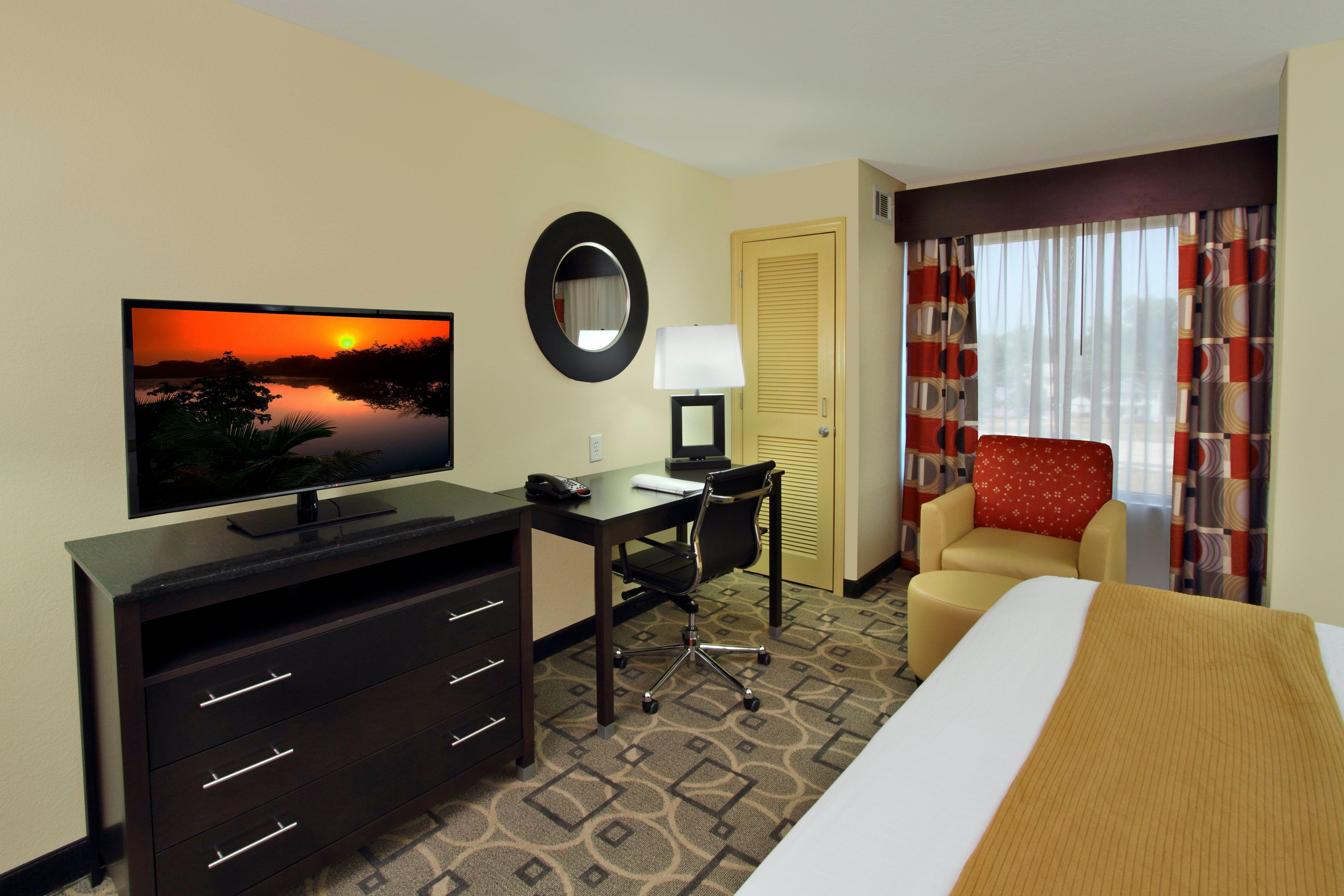 Holiday Inn Express Augusta Downtown By Ihg Exterior photo