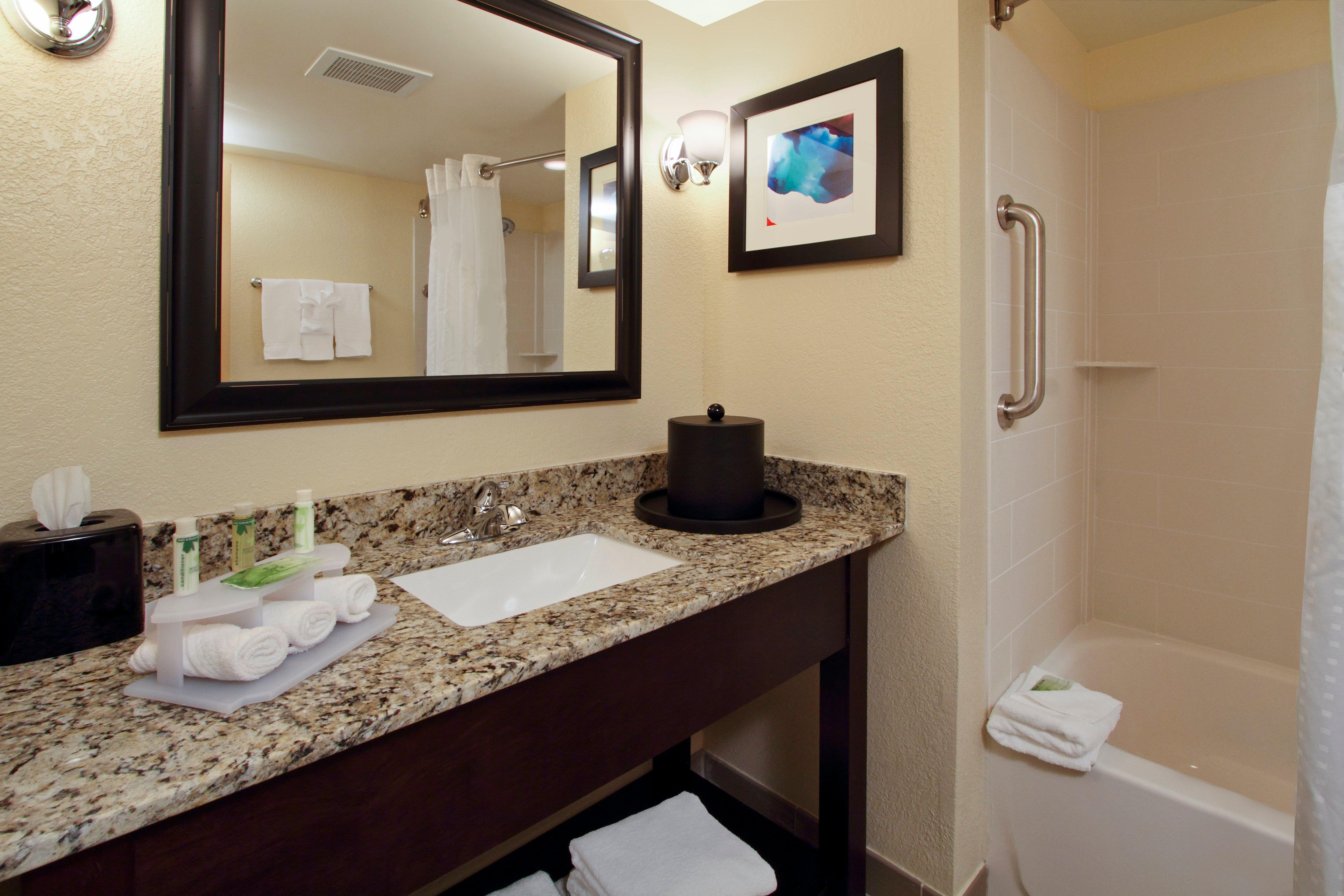 Holiday Inn Express Augusta Downtown By Ihg Exterior photo